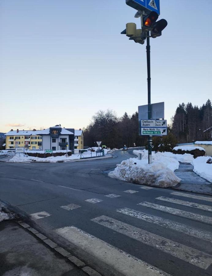 Apartment Inklusive Parkplatz Velden am Woerthersee Exterior photo